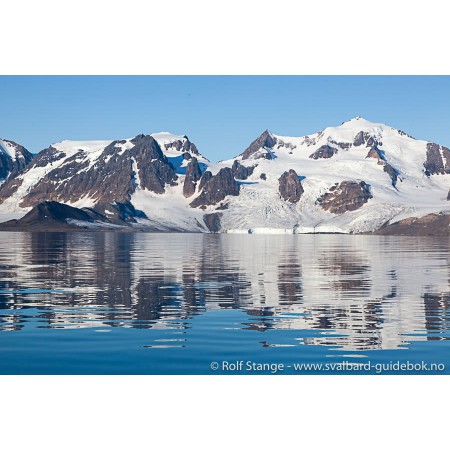 Spitsbergen - Svalbard. Comprehensive Svalbard guidebook (English)