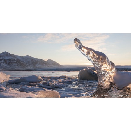 Limited edition postcard set Spitsbergen (Svalbard). Sculpture of glacier ice.