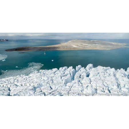 Limited edition postcard set Spitsbergen (Svalbard). Leighbreen glacier and Raschøya, Nordaustland.