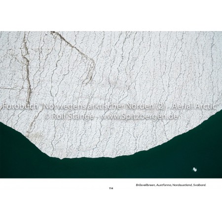 Aerial Arctic: Norway's arctic landscapes in aerial photos. Bråsvellbreen, Austfonna (Nordaustland, Svalbard).