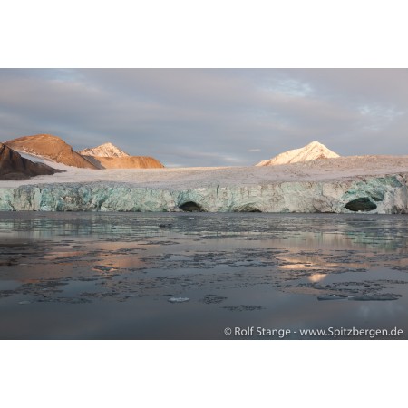 Spitsbergen – Svalbard. Een complete gids rondom de Arctische archipel