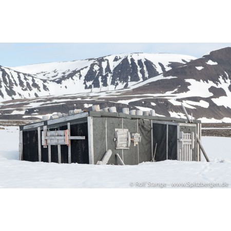 Boka "Svalbardhytter": 60 hytter på Svalbard og deres historie